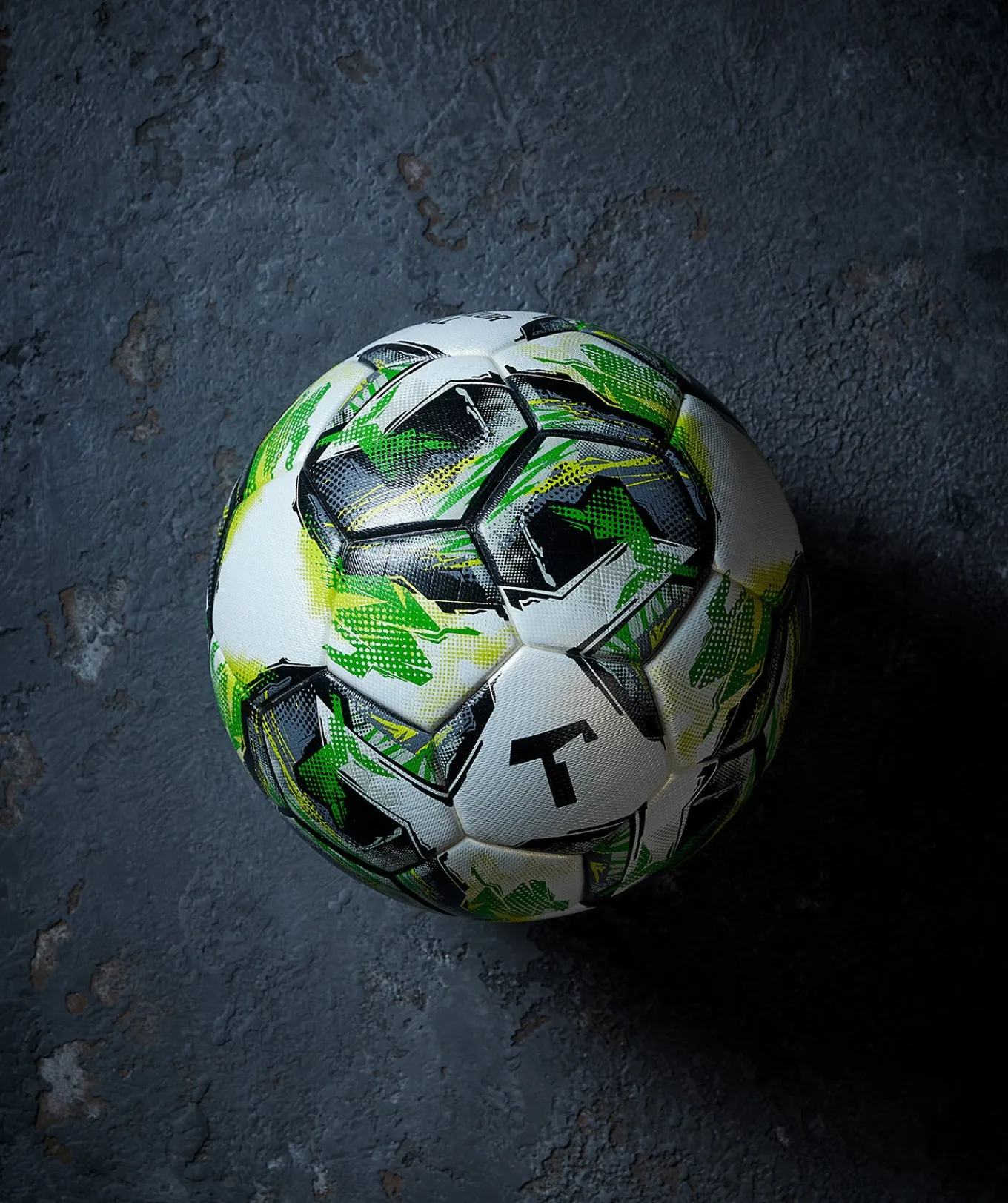 T1TAN Juniorball Total Control Clearance