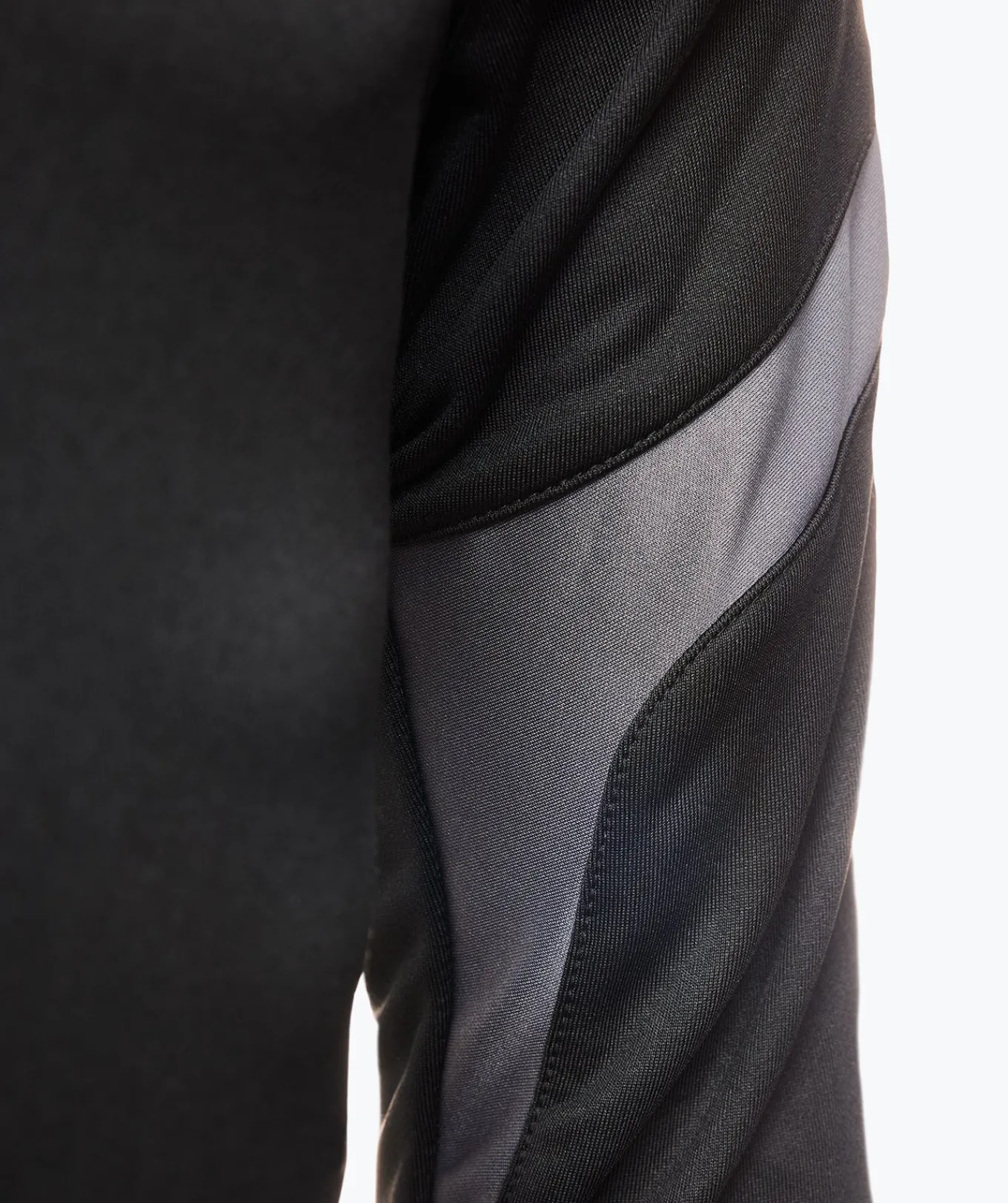 T1TAN Tracksuit Discount